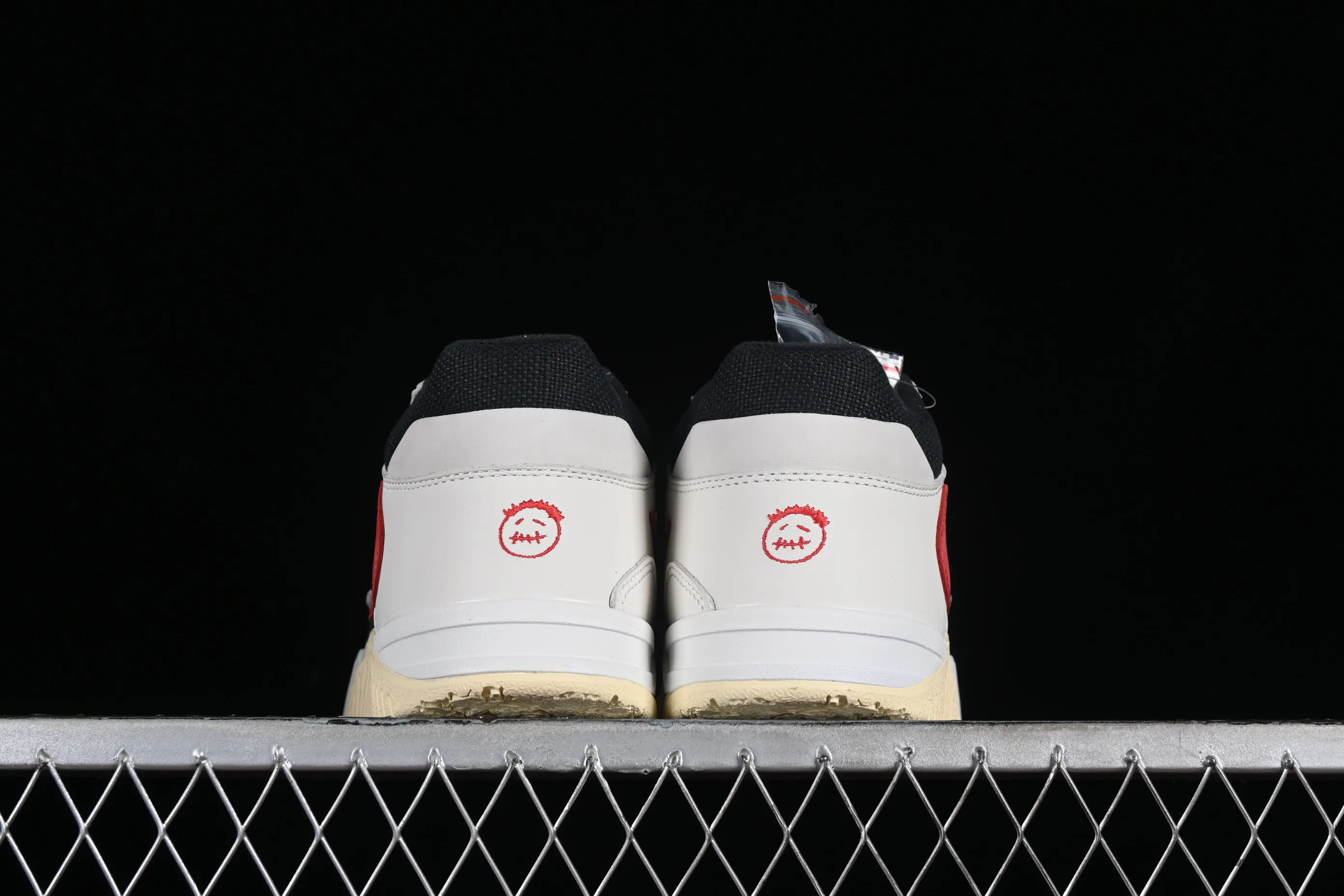 All categories Air Jordan Jordan series basketball shoes Air Jordan 1 Low M version pure original Travis Scott x Jordan Jumpman Jack TR "University Red" AJ1 Joe 1 hook and loop fashion basketball shoes FZ8117-101